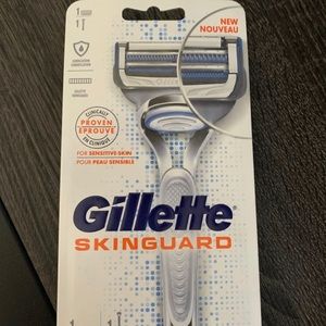 Pack of 10 Gillette Skinguard Razors